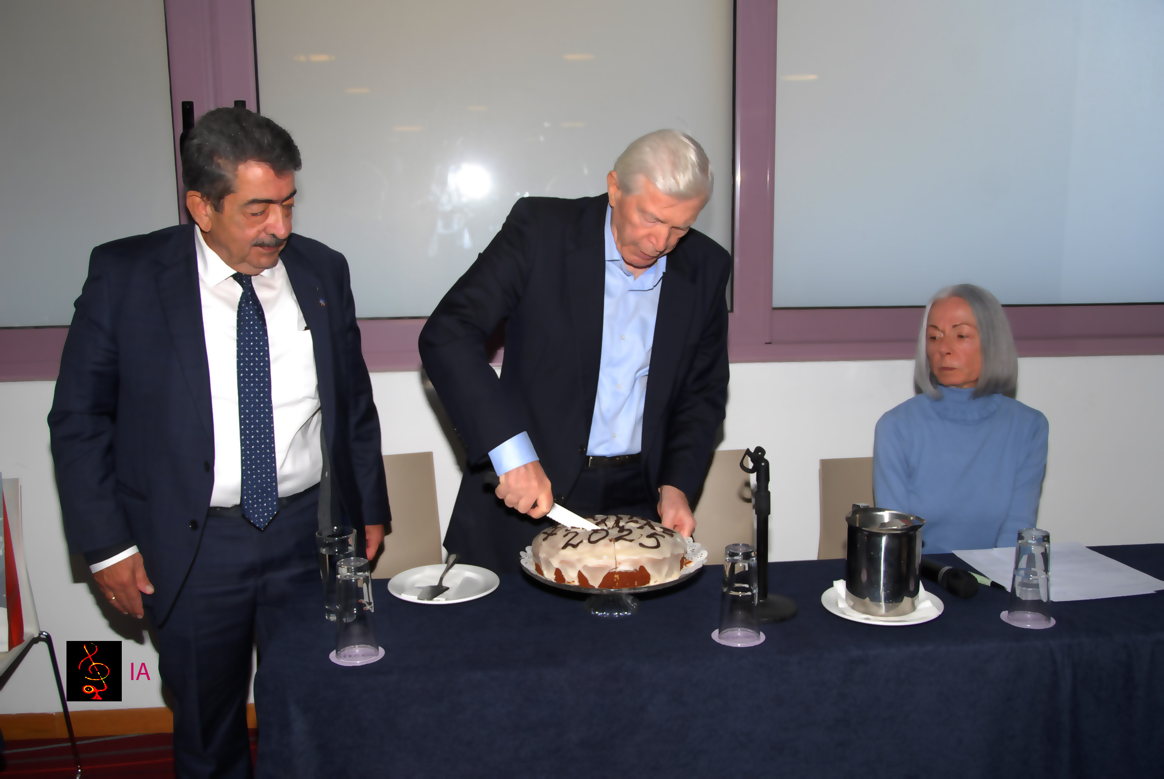 ΑΠΟ ΤΗΝ ΚΟΠΗ ΤΗΣ ΠΙΤΑΣ ΣΤΗΝ ΑΘΗΝΑ ΣΤΟ ΞΕΝΟΔΟΧΕΙΟ NOVUS (19-1-2025)