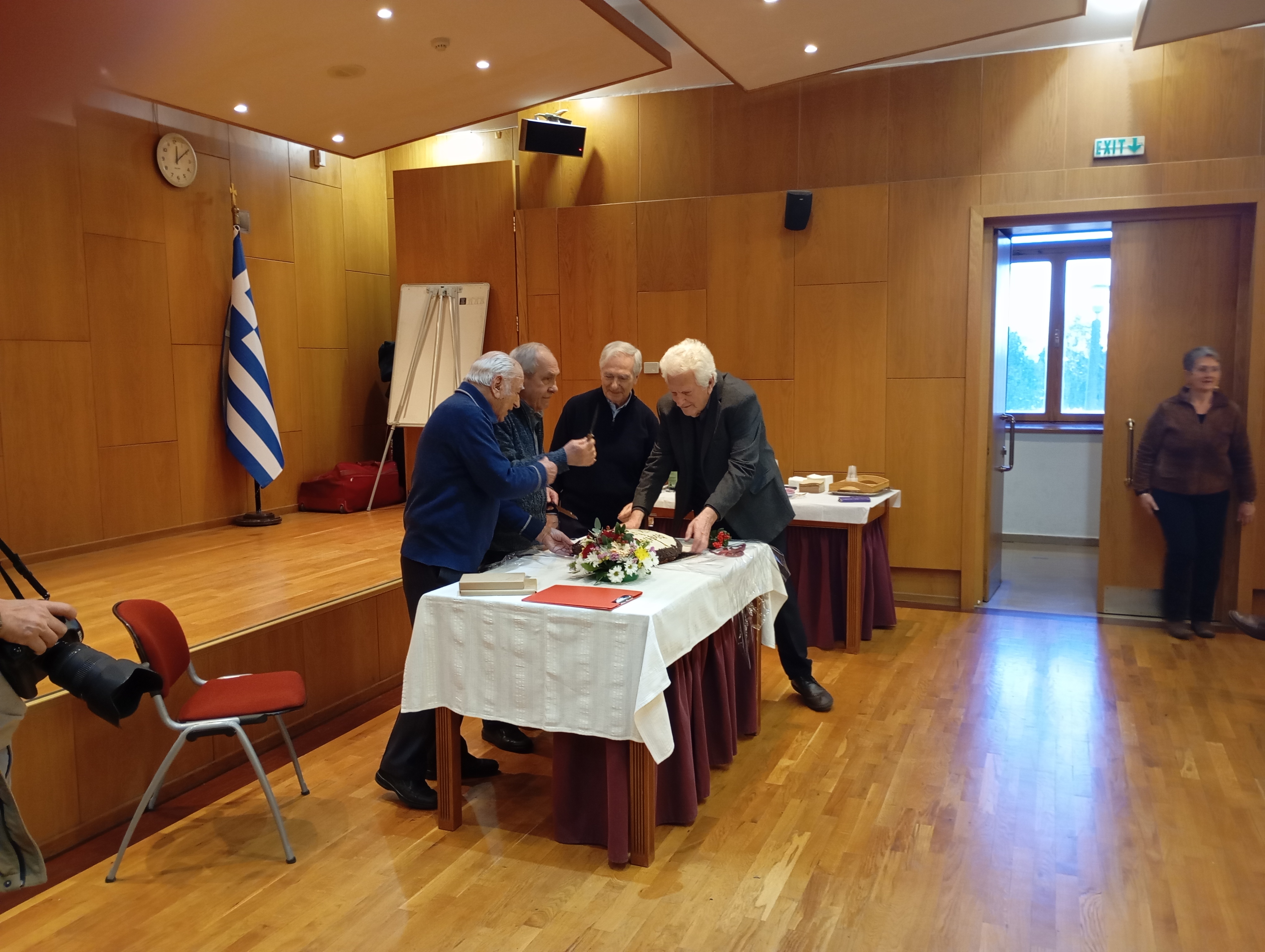 ΑΠΟ ΤΗΝ ΚΟΠΗ ΤΗΣ ΠΙΤΑΣ ΣΤΟ ΠΟΛΕΜΙΚΟ ΜΟΥΣΕΙΟ ΘΕΣΣΑΛΟΝΙΚΗΣ
