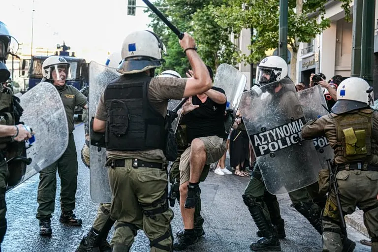 “Το κράτος είστε εσείς”