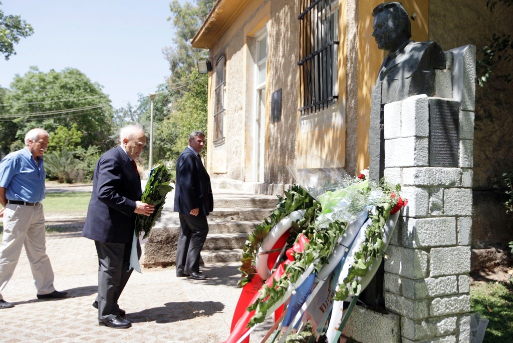 ΕΠΙΣΚΕΨΗ του ΠΡΟΕΔΡΟΥ της ΔΗΜΟΚΡΑΤΙΑΣ  ΚΑΡΟΛΟΥ ΠΑΠΟΥΛΙΑ στο  ΕΑΤ-ΕΣΑ